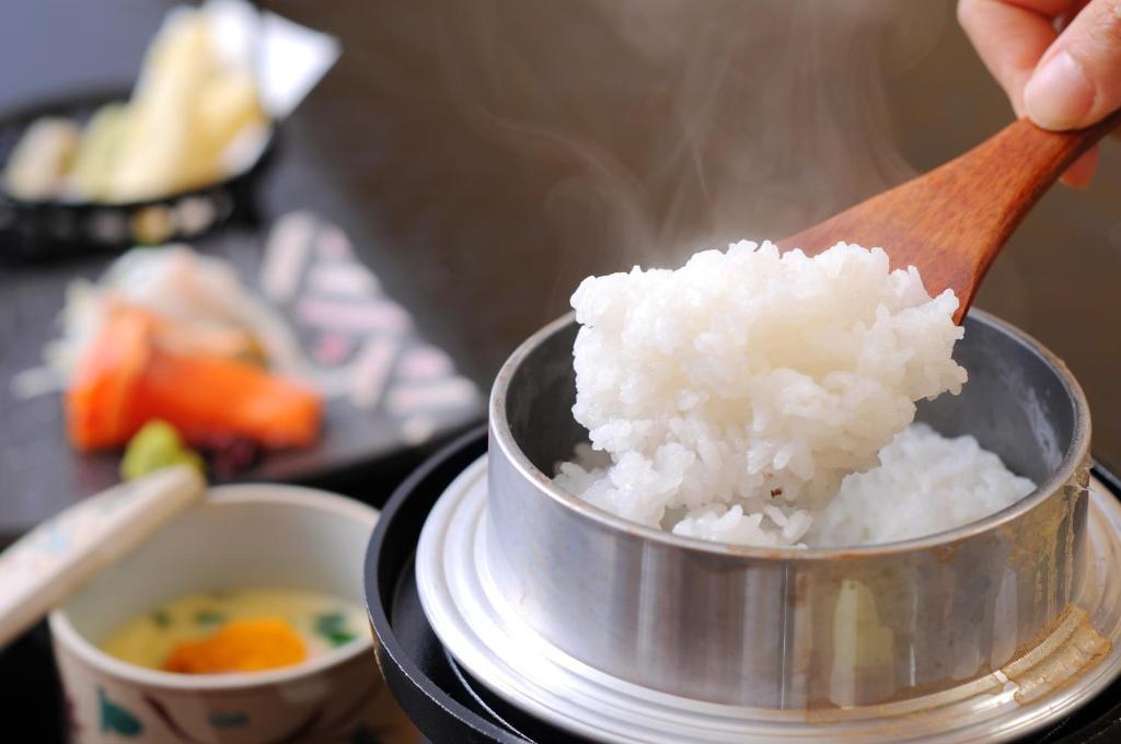 Echigo Yuzawa Onsen Sakura Tei Hotel Екстериор снимка